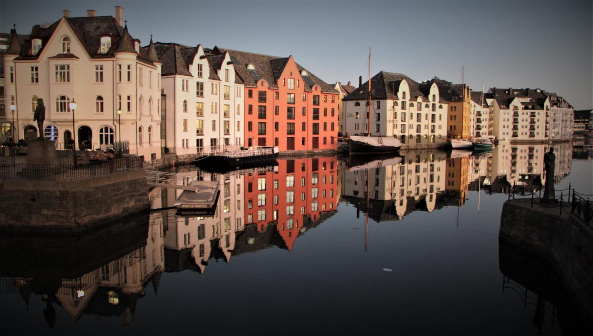 A Cheaper Option To Hotel Alesund Exterior photo